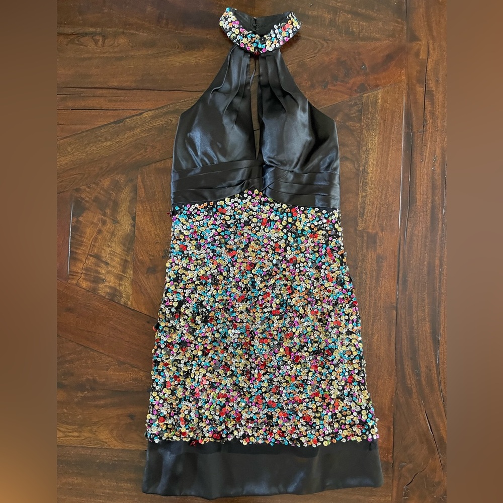TERANI Halter Sequin  Dress Size 6 Prom Formal